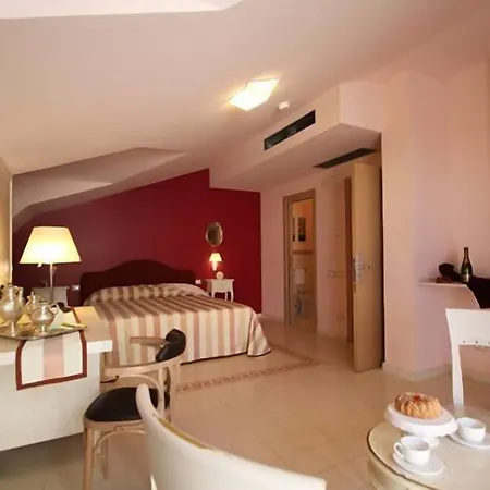 Palace Nuova Strada 4*