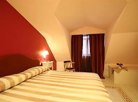Palace Nuova Strada 4*