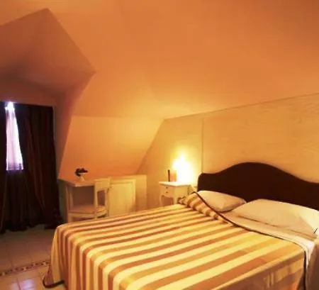 Palace Nuova Strada Отель 4*