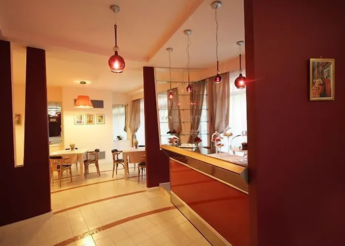 Palace Nuova Strada מלון