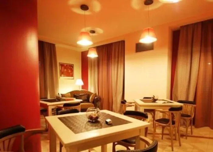 מלון Palace Nuova Strada 4*