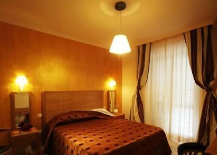 Palace Nuova Strada 4* נוצ'רה טרינזה