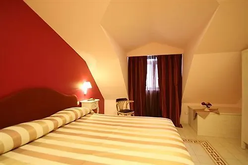 Palace Nuova Strada 4*